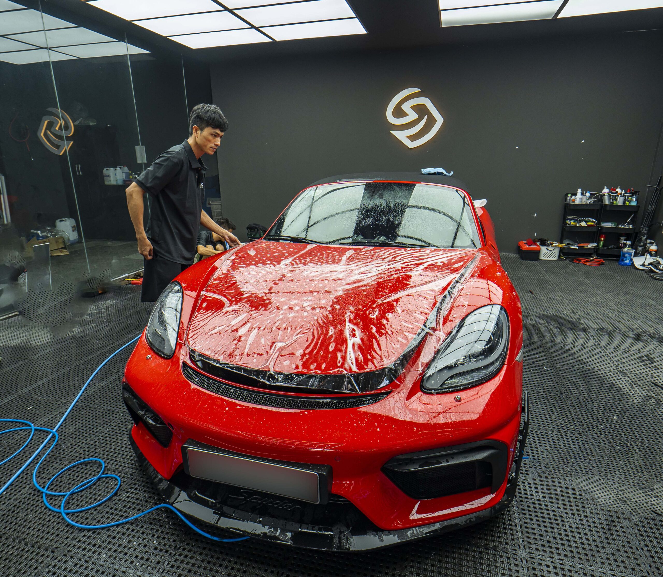 Dịch Vụ Chăm Sóc Xe Toàn Diện tại Slick auto detailing