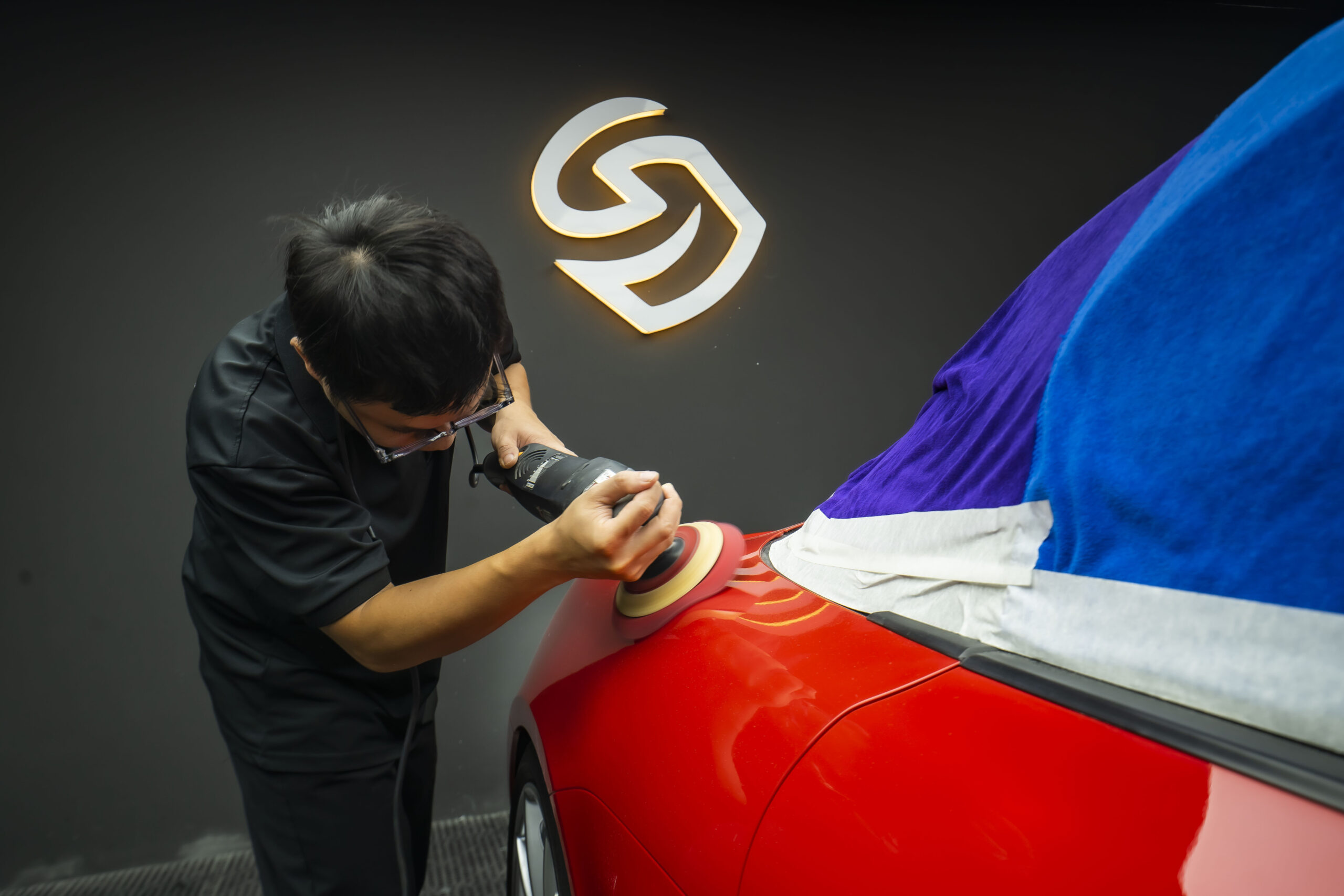 Phủ ceramic xe ô tô tại Long Biên Hà Nội